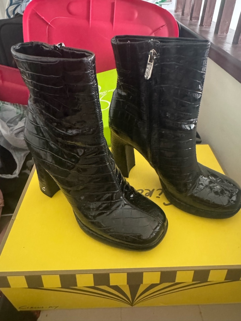 Circus by Sam Edelman Freddie Glossy Croc-Embossed Block Heel Ankle Boots 6.5